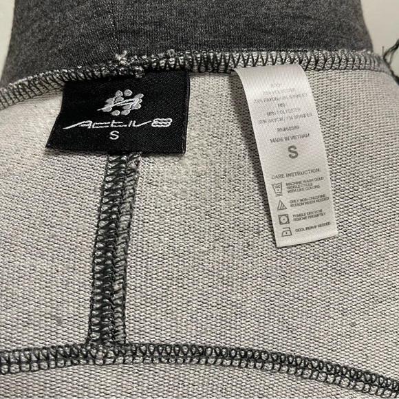 Activ8 Women’s Charcoal Grey Running Turtle Neck Sweater SMALL - Picture 8 of 8